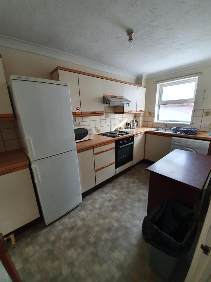 Reading Budget Apartments Luaran gambar