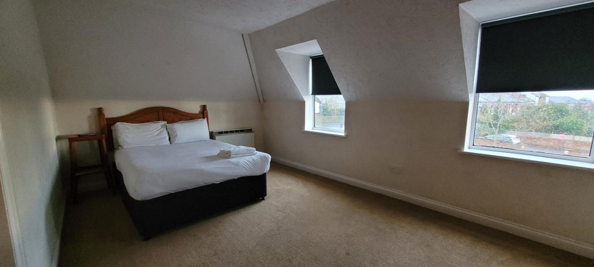 Reading Budget Apartments Luaran gambar
