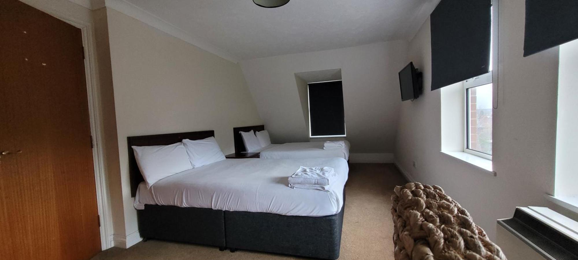 Reading Budget Apartments Luaran gambar