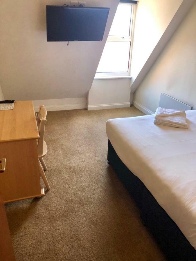 Reading Budget Apartments Luaran gambar